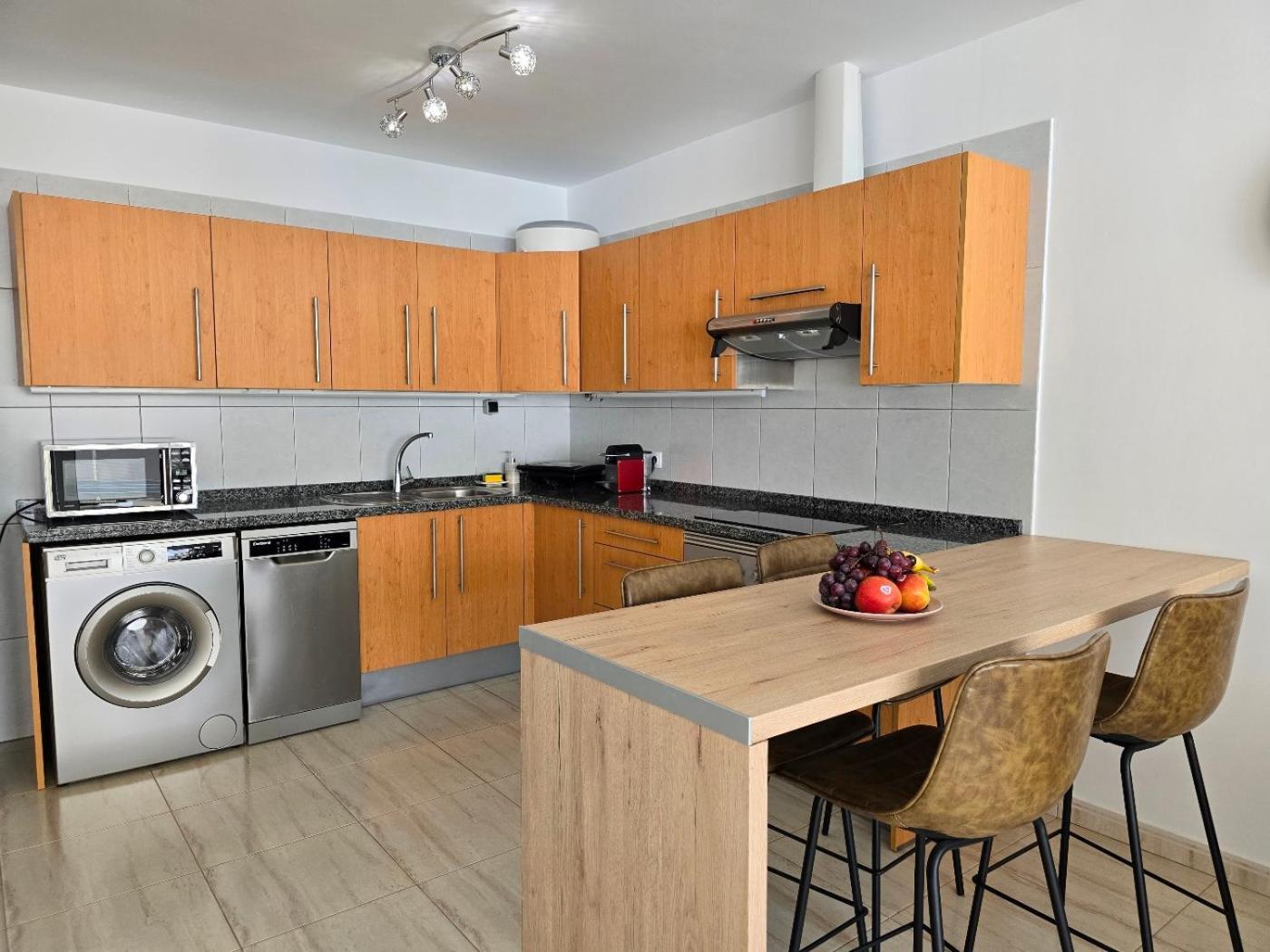 Casa Helen 2 Tenerife Sur Apartment Сан Мигел де Абона Екстериор снимка